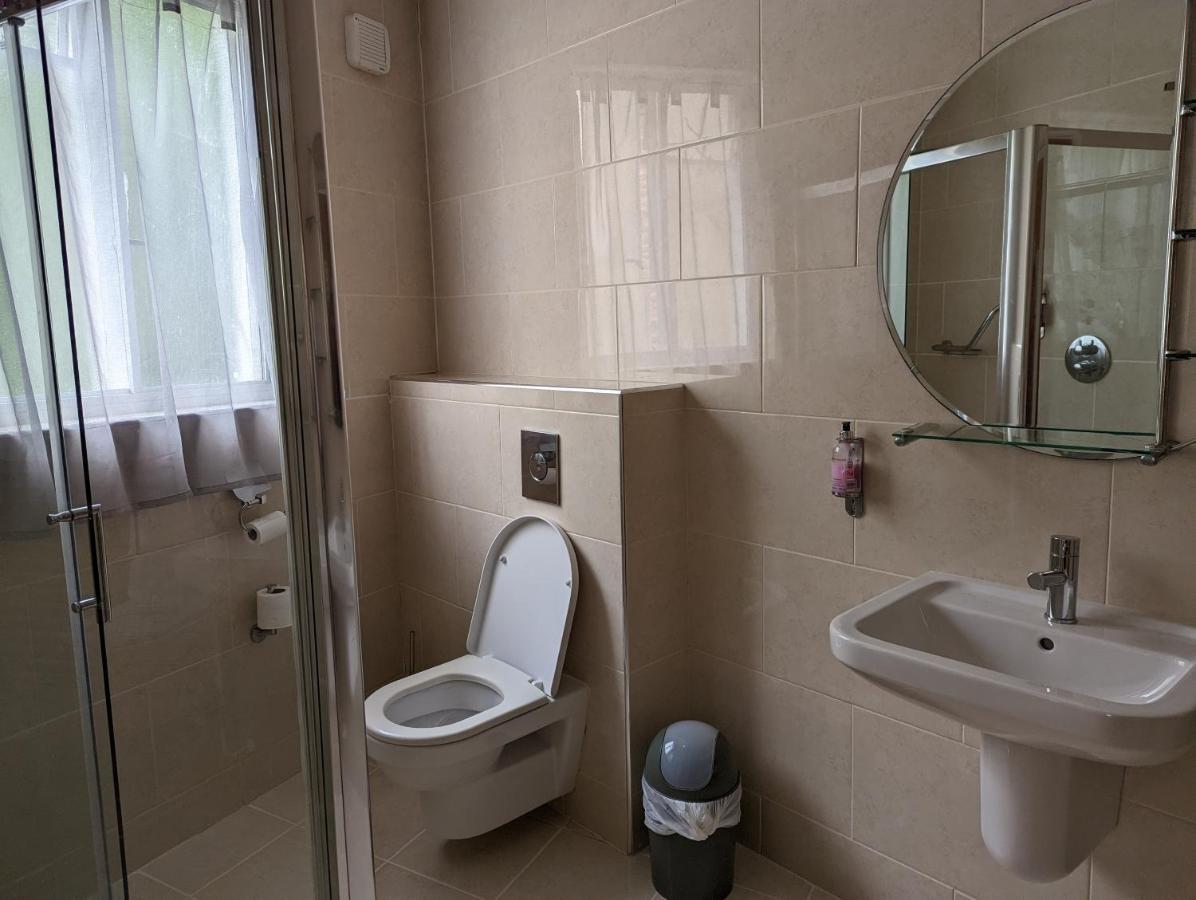 Barley Sheaf, Old Bridge Street En Suite Rooms, Room Only Труро Экстерьер фото