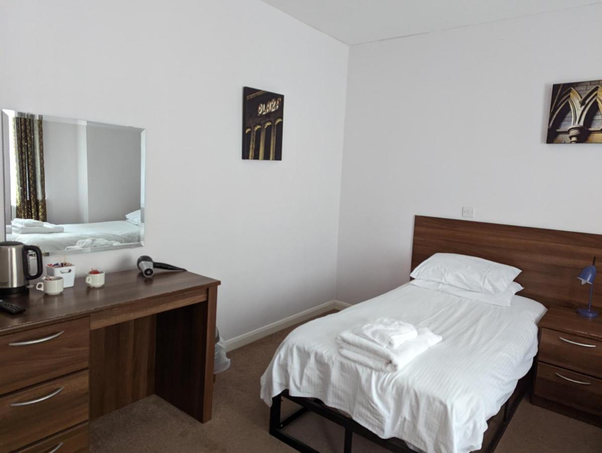 Barley Sheaf, Old Bridge Street En Suite Rooms, Room Only Труро Экстерьер фото